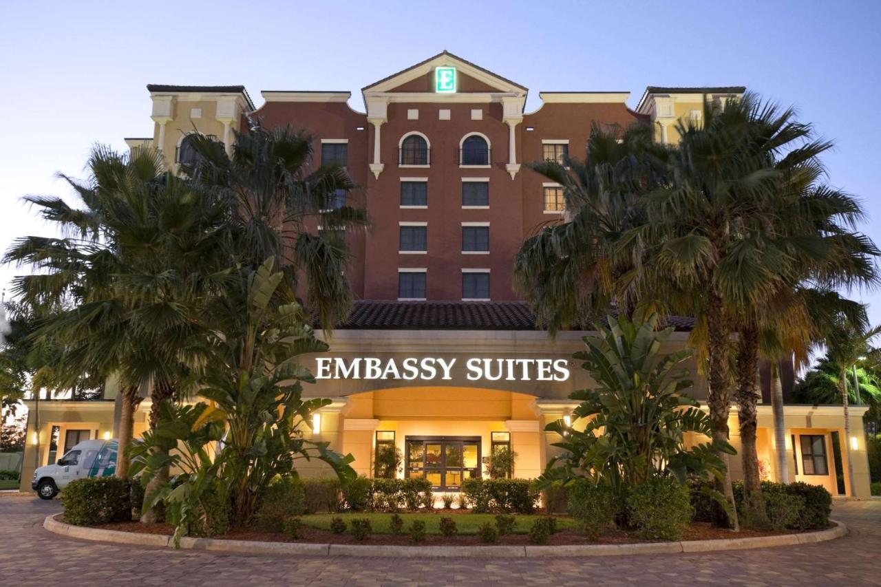 Embassy Suites Fort Myers - Estero Exteriör bild