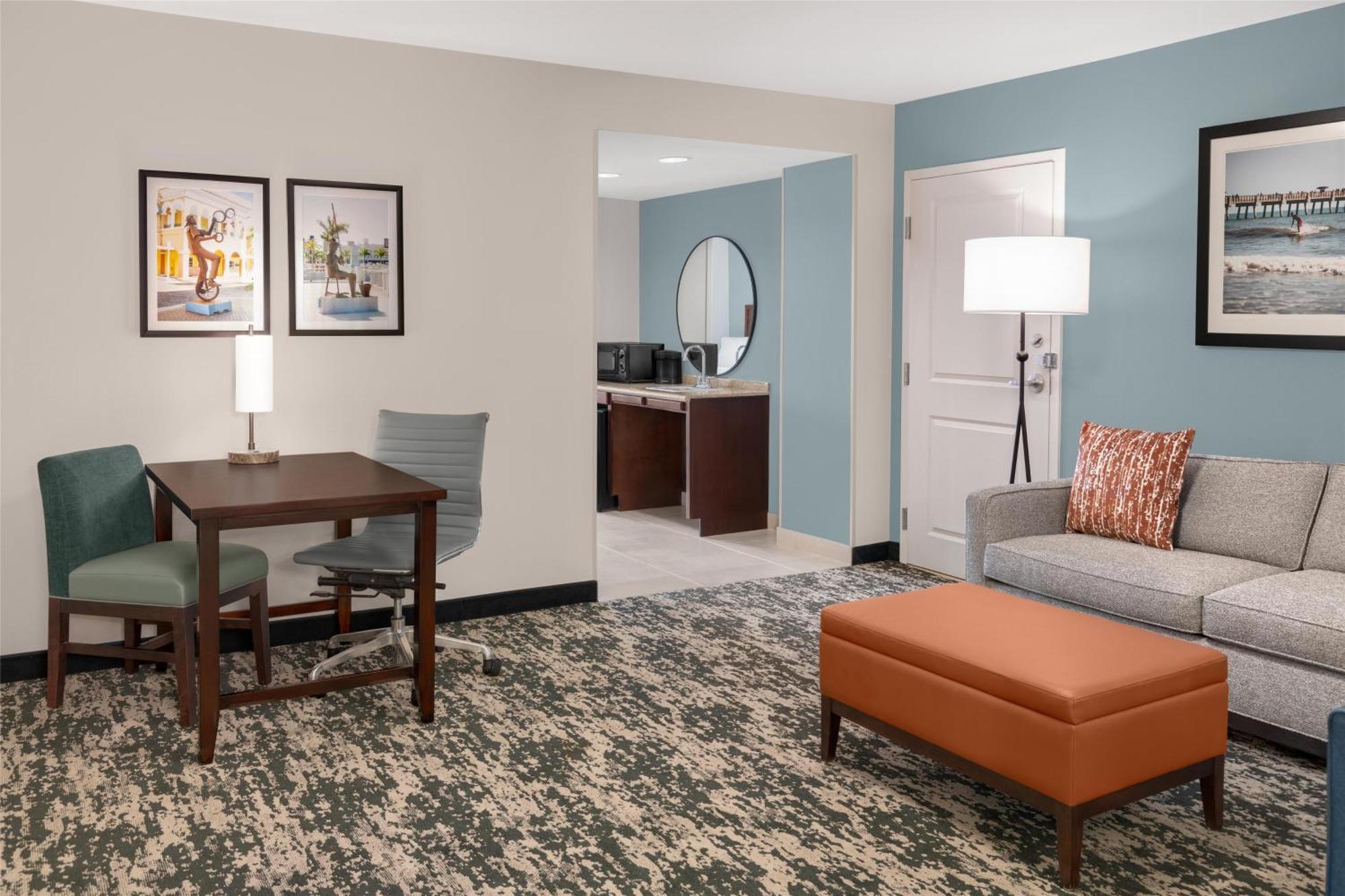 Embassy Suites Fort Myers - Estero Exteriör bild