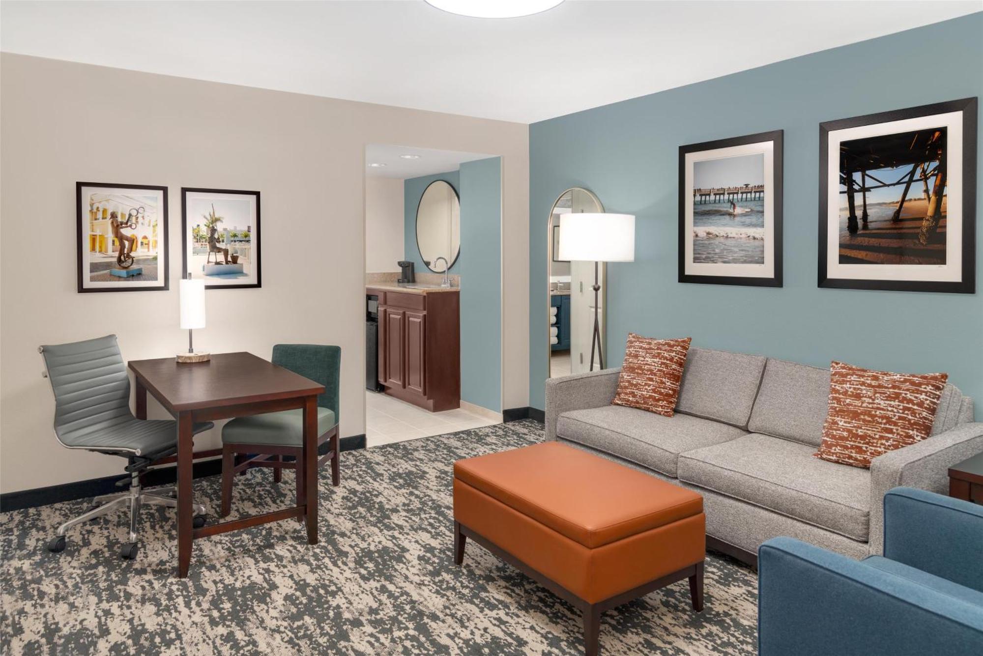 Embassy Suites Fort Myers - Estero Exteriör bild