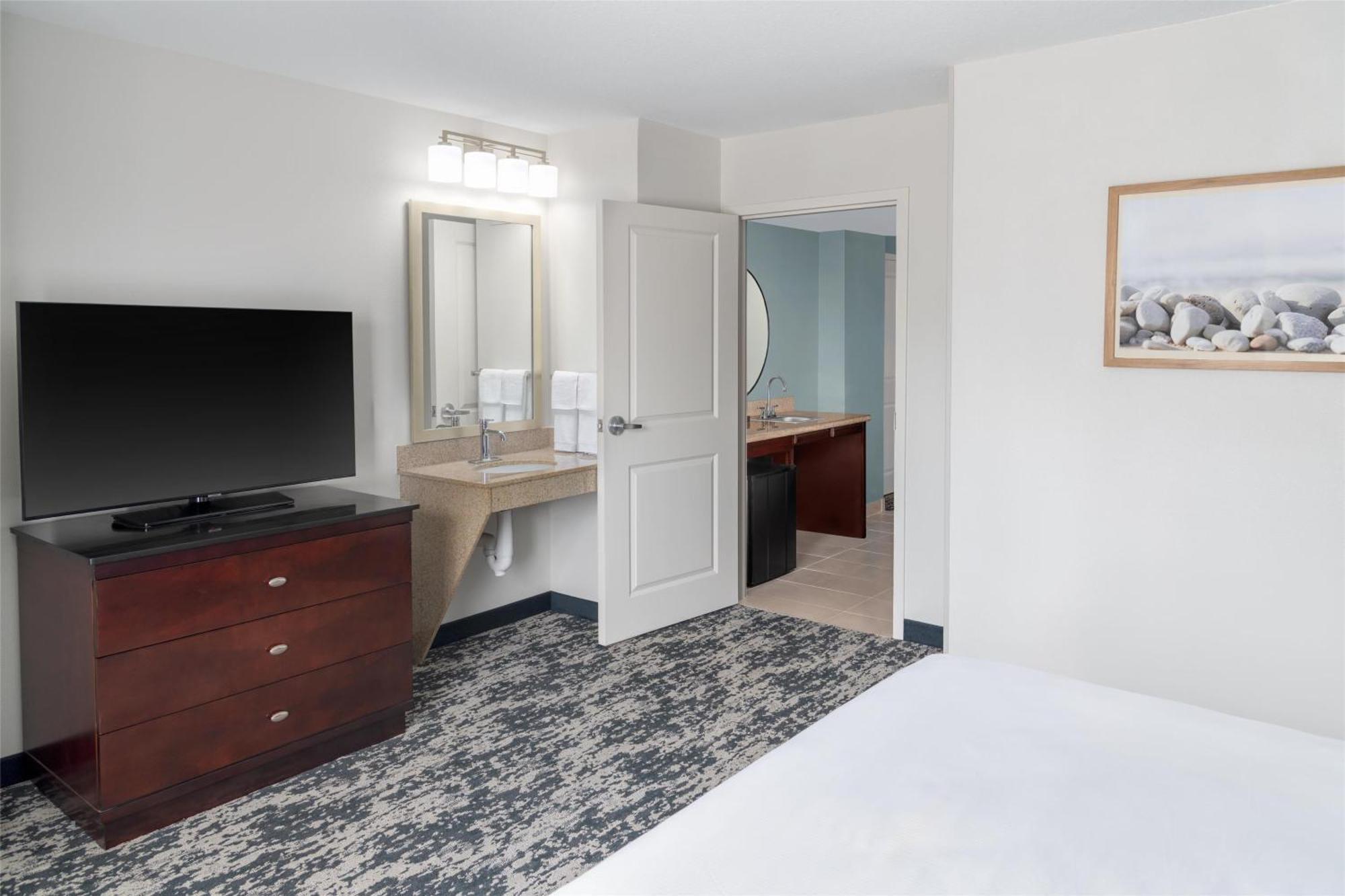 Embassy Suites Fort Myers - Estero Exteriör bild