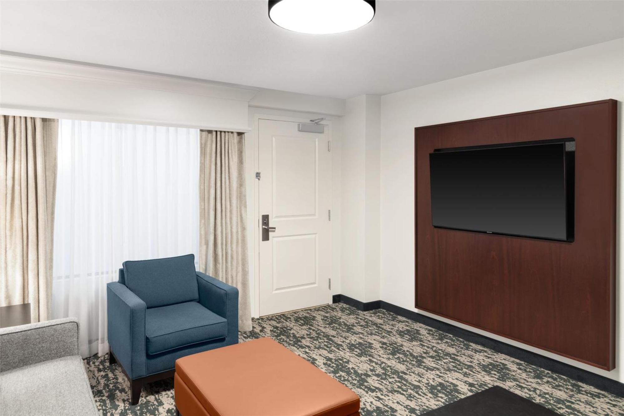 Embassy Suites Fort Myers - Estero Exteriör bild