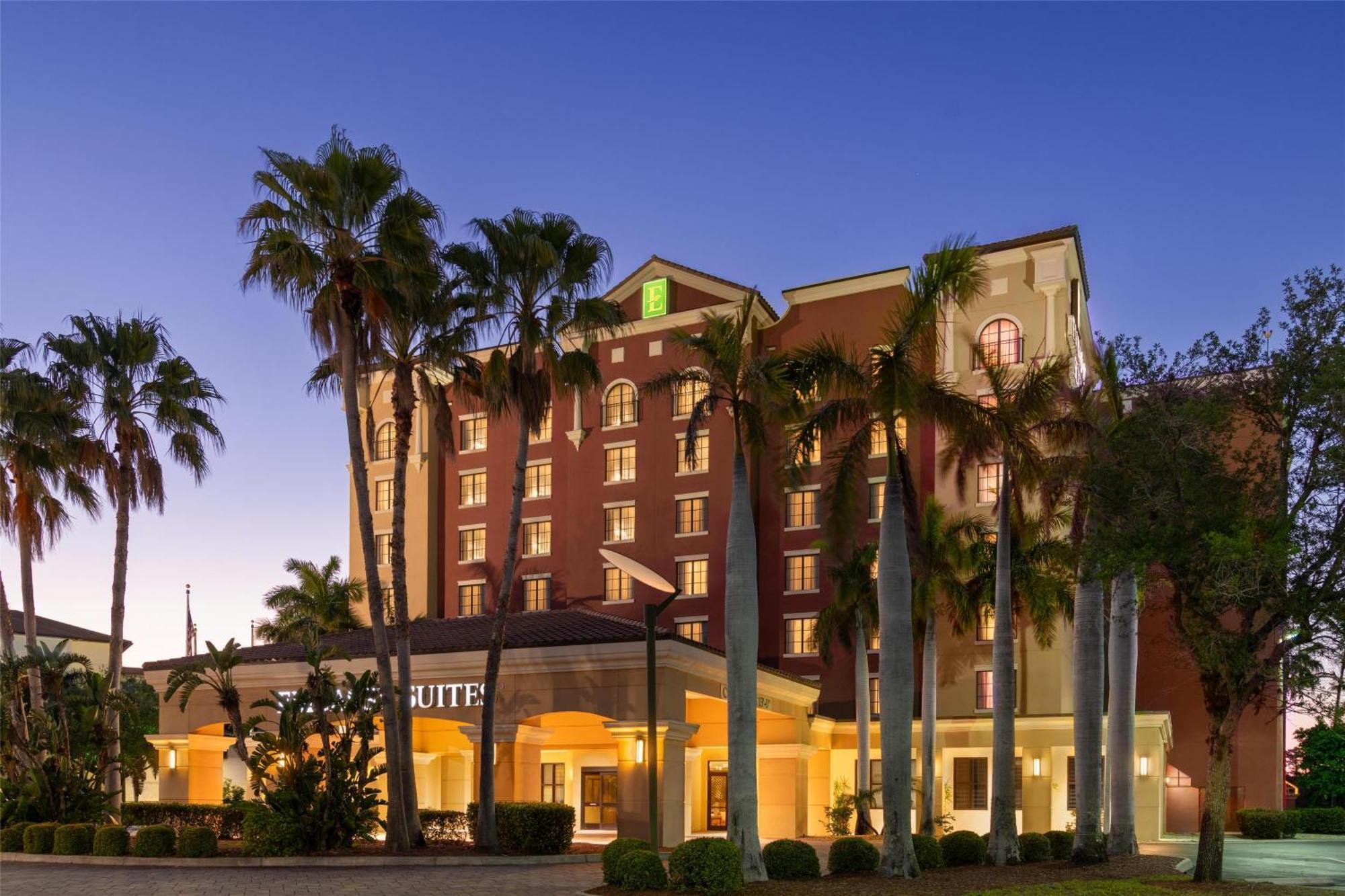 Embassy Suites Fort Myers - Estero Exteriör bild